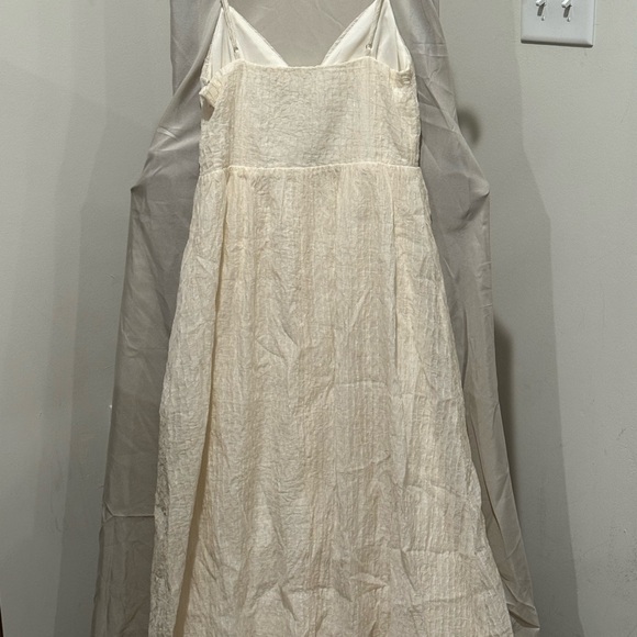 ASTR Elegant Ivory Gown NWOT - Picture 2 of 7